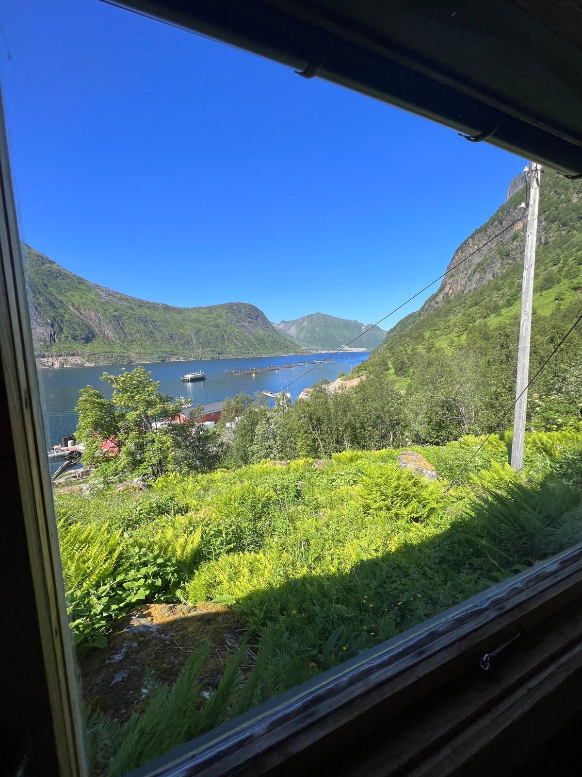 Hytte mellom fjell og fjord. Relax