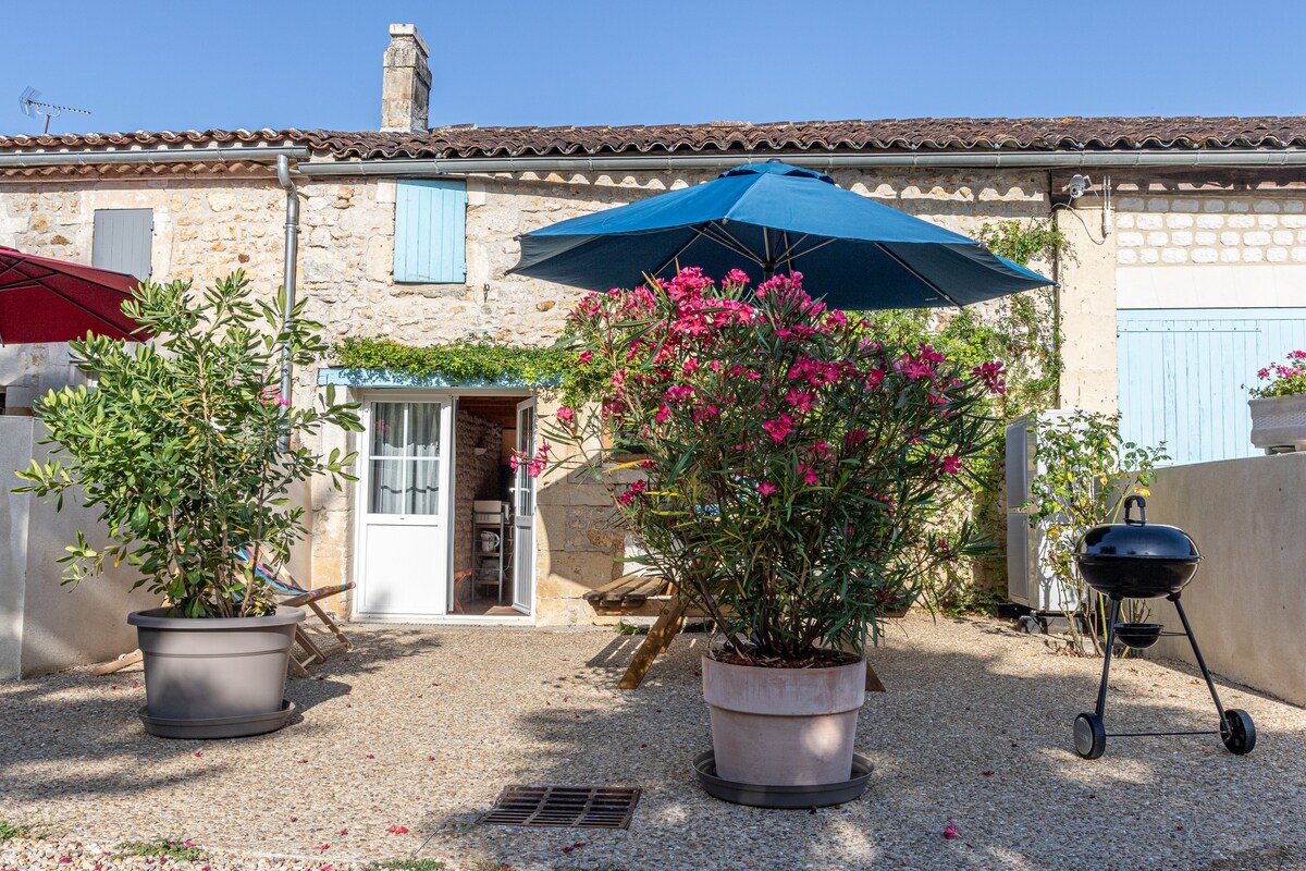 Le BOIS, gîte de charme climatisé, proche Saintes