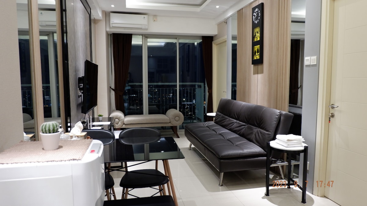 Deluxe Family Room Anderson Apt above Pakuwon Mall