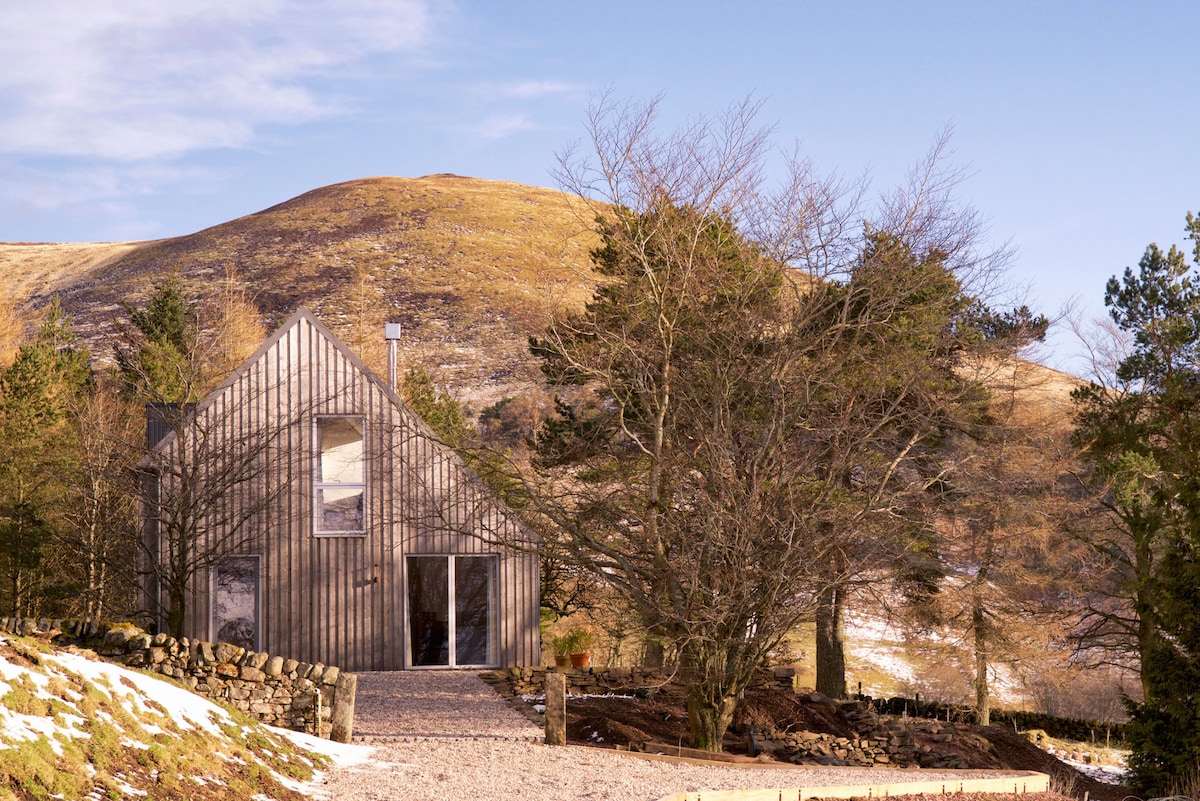 Woodshed - Scandi-cabin in the hills nr. Edinburgh