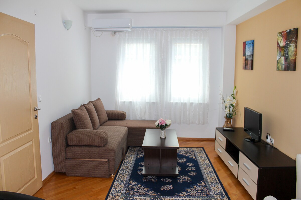 Villa Kumani Two-Bedroom Apartment