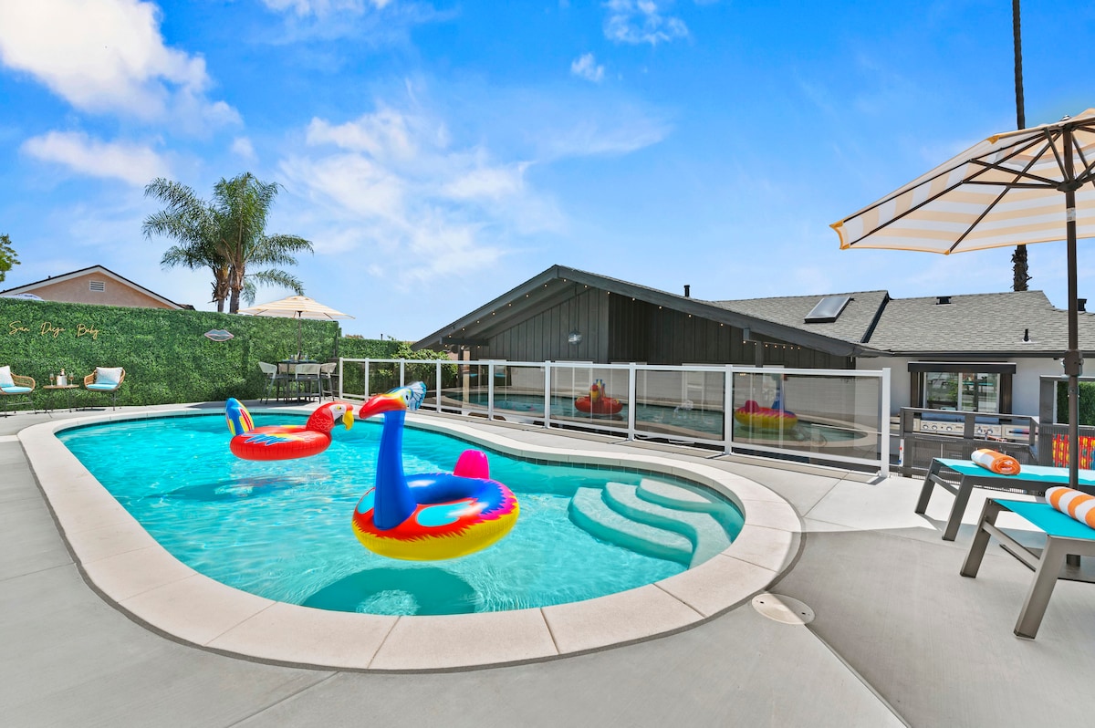 Great for Groups! 2 Houses + Pool, Spa & Game Room