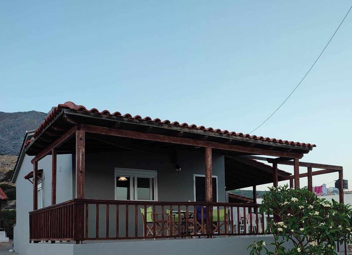 Georgy's Veranda - Beach House Keratokampos