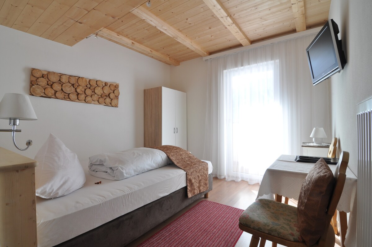 Single room with breakfast - Hotel Traube-Stelvio