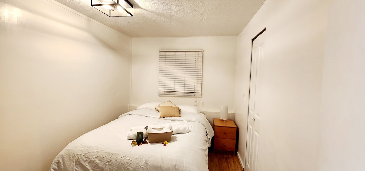 Cozy Maple Haven- Private Room 2