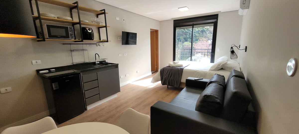 Loft 102 em Vila Capivari, Campos do Jordão