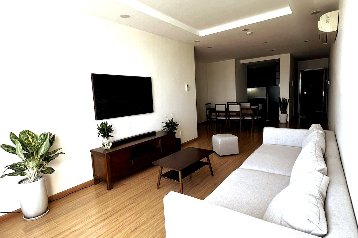 Spacious City Center Sea View 3 BR 110m2 Apartment