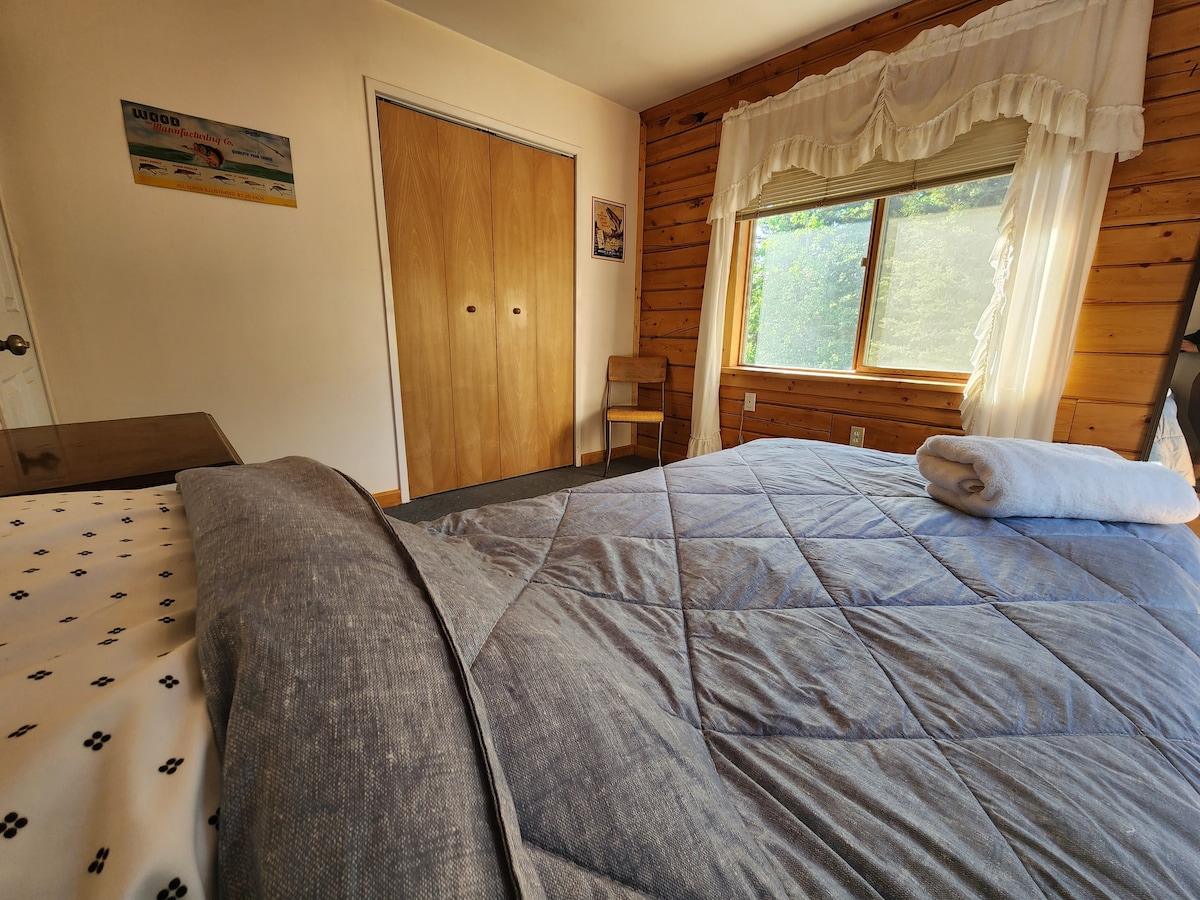 Rural Inn: Wrangell Mountain Homestead Lodge # 6