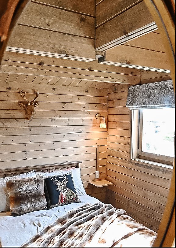 Stylish Tiny Home w /Fire Pit - Central Moss Vale