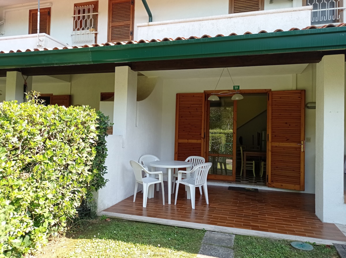 Two-storey house with garden and parking space