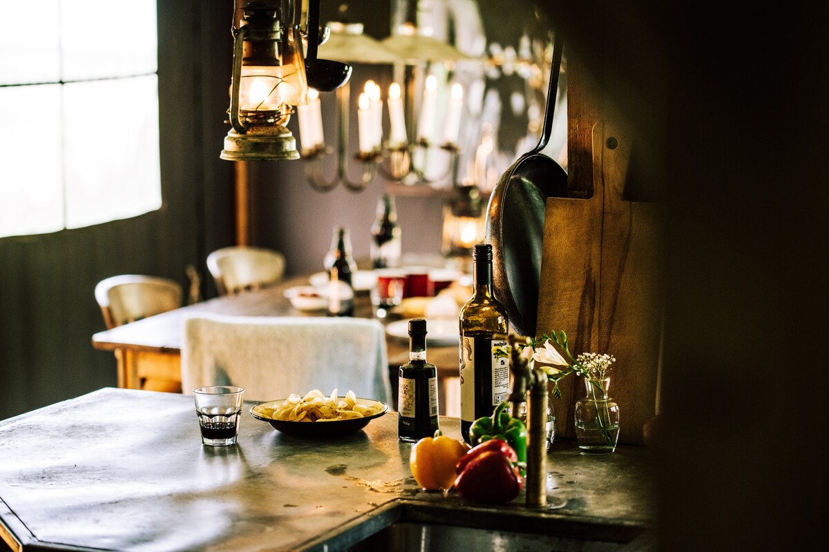 Lunsford Farm Canvas Hideaway Farmhouse Shower