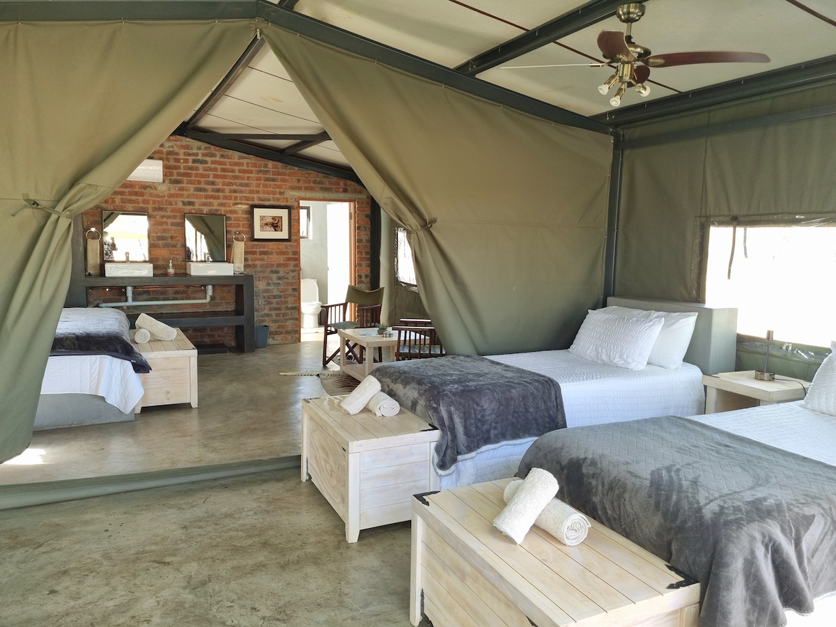 Newburg Luxury Bush Tent 1