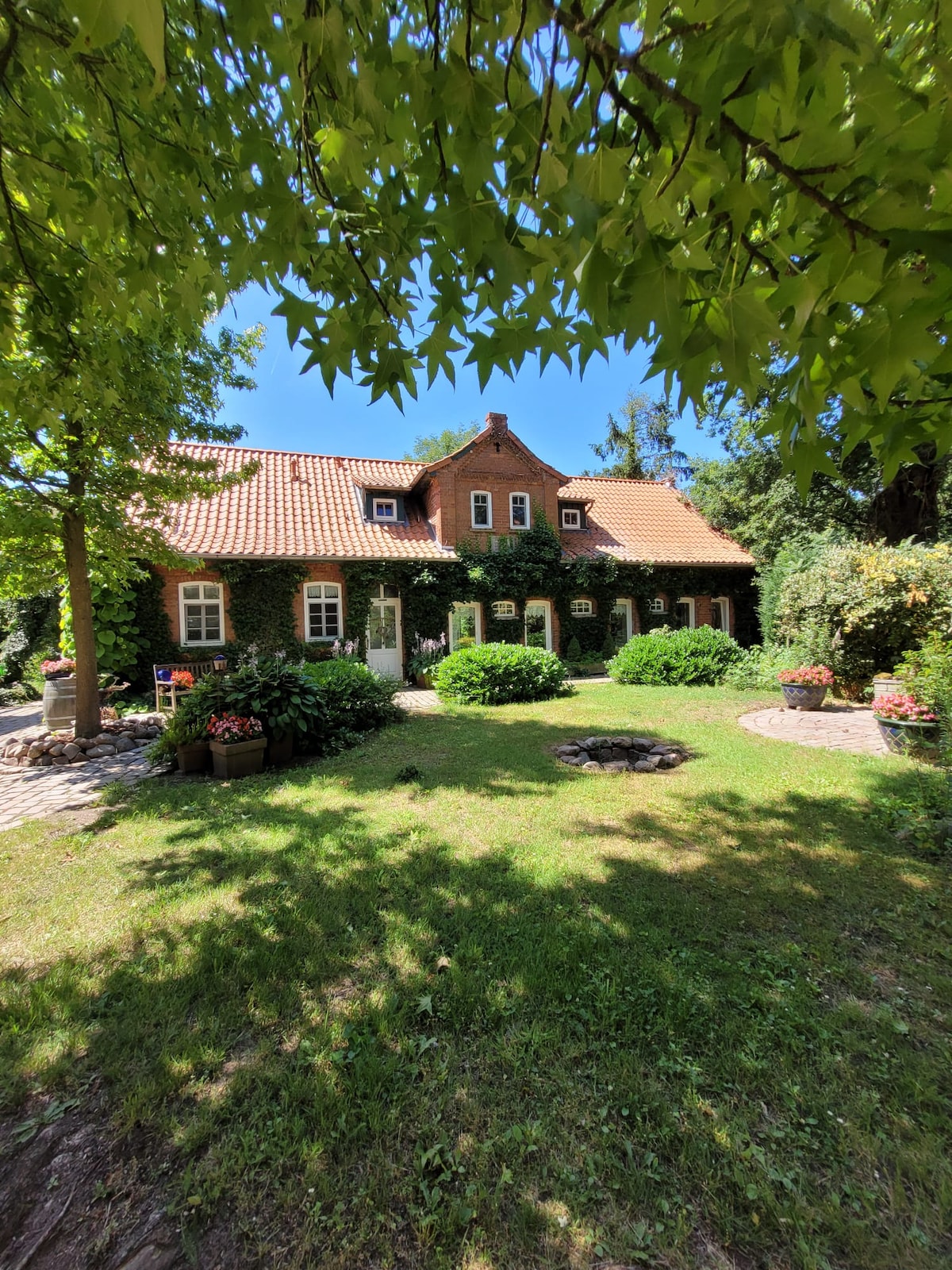 4-Jahreszeiten Ferienhaus mit Seeblick