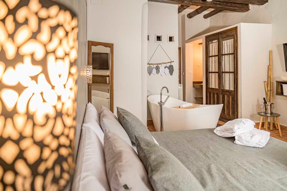 suite plata en casa rural Alins