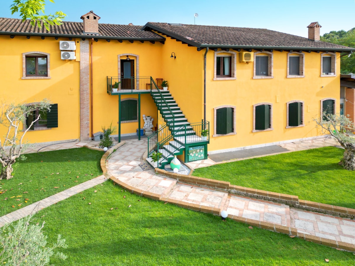 Suite degli ospiti a Verona - Rossa