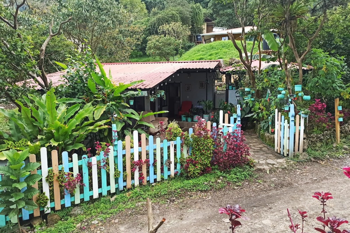 Acogedora casa en el paisaje rural de Zetaquira