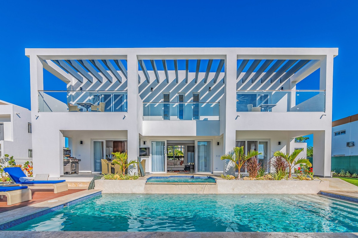 Palm Villa - sleek & modern 4BR