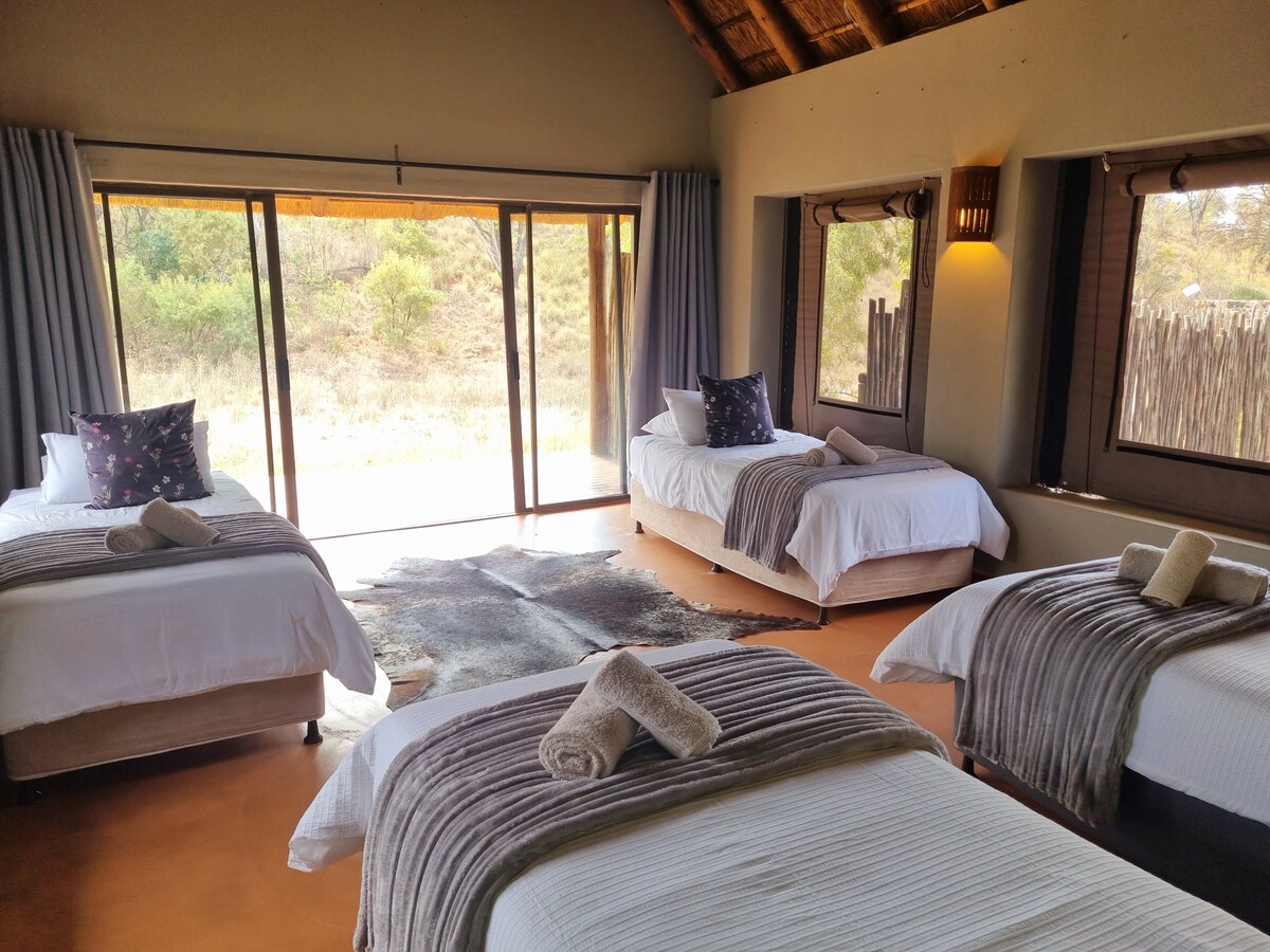 Newburg Luxury Bush Lodge