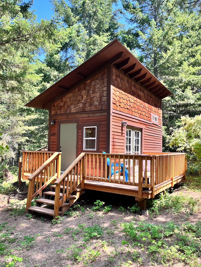 A Tiny Home On Strawberry Ridge