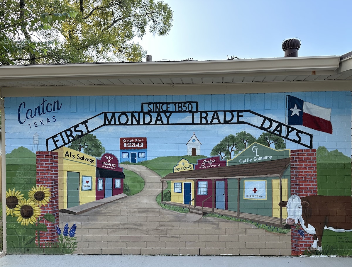 The Mural House Canton TX ~ First Monday Favorite