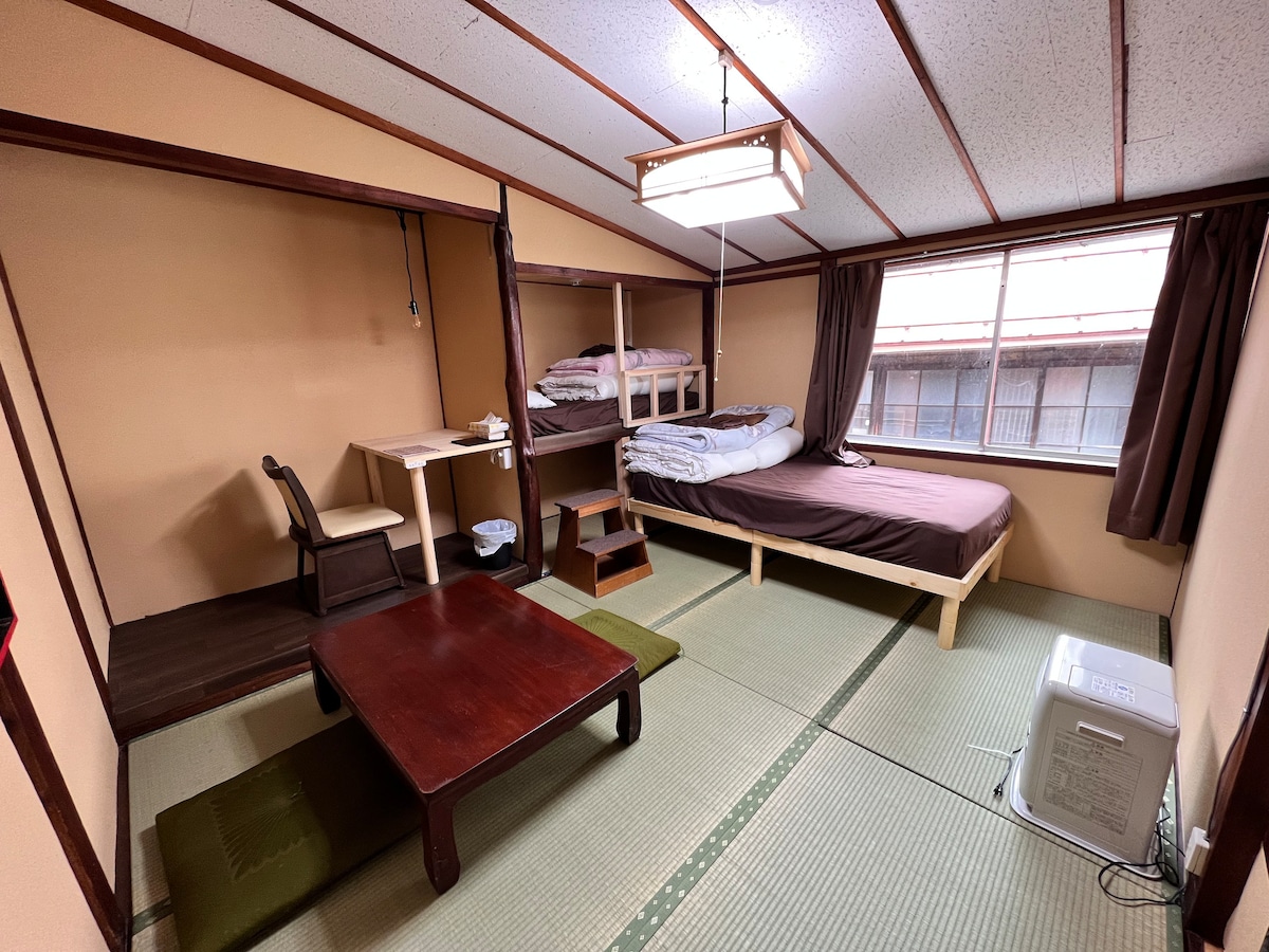 Hostel Murasaki Ryokan Room 7
