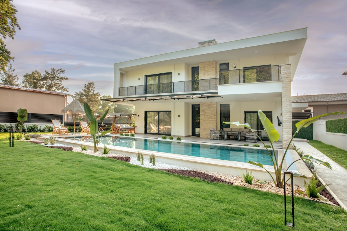 Enclave Villa: Luxury, Pool & Nature at Marmaris