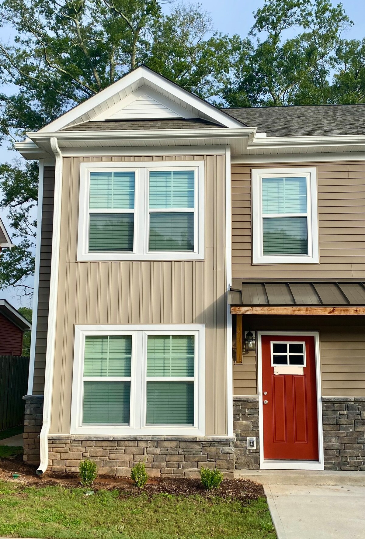 New Clemson Townhouse 1.5 miles to ctr campus