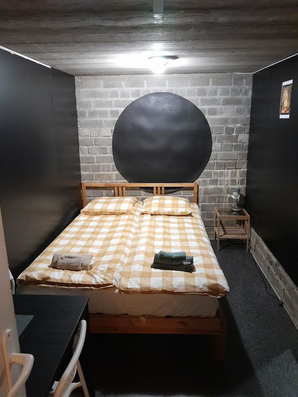 Small room in basement -1