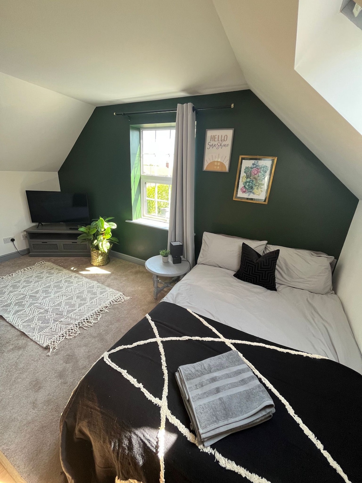 Cute & cosy studio in Great Gonerby village