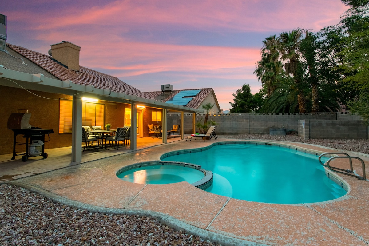 Charming Pool Retreat: 3BR LV Home w/ Pool Table