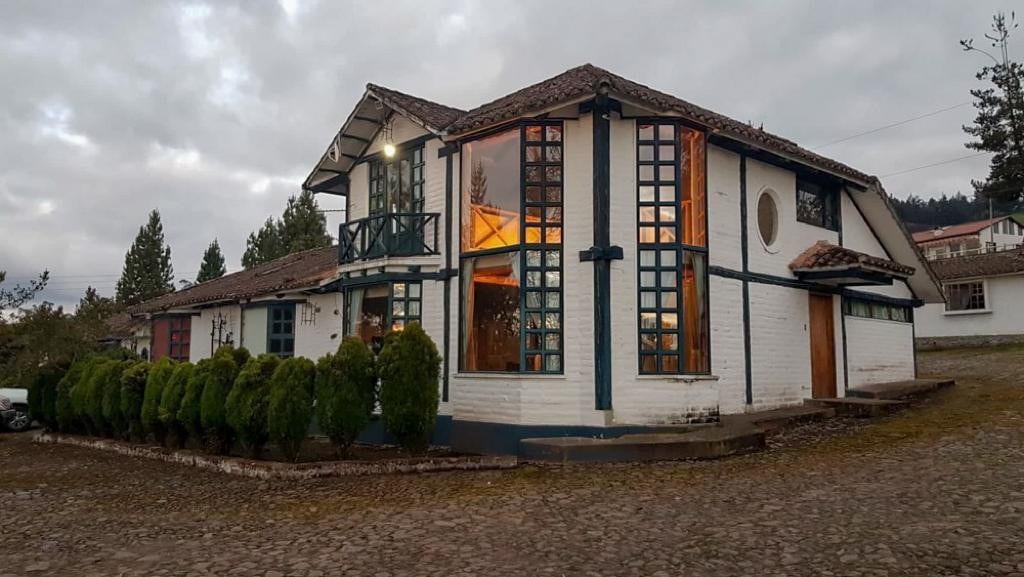 Casa Hacienda - Desayuno y Tour Ganaderia Gratis