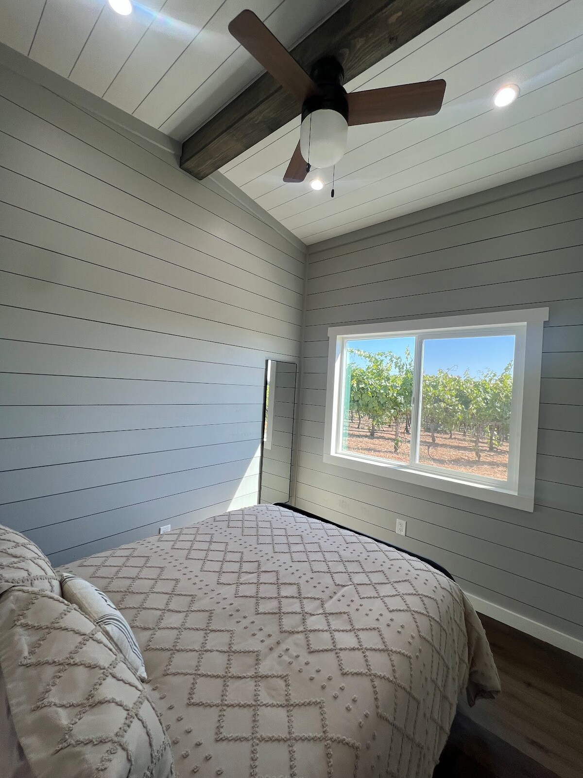 Toogood Winery Tiny Home - Primitivo Palace