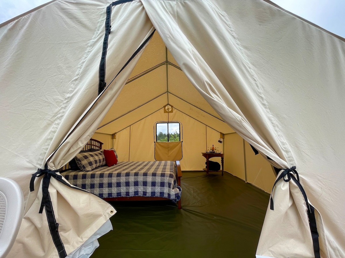 'Butterfly' Glamping Safari Tent | Creekside