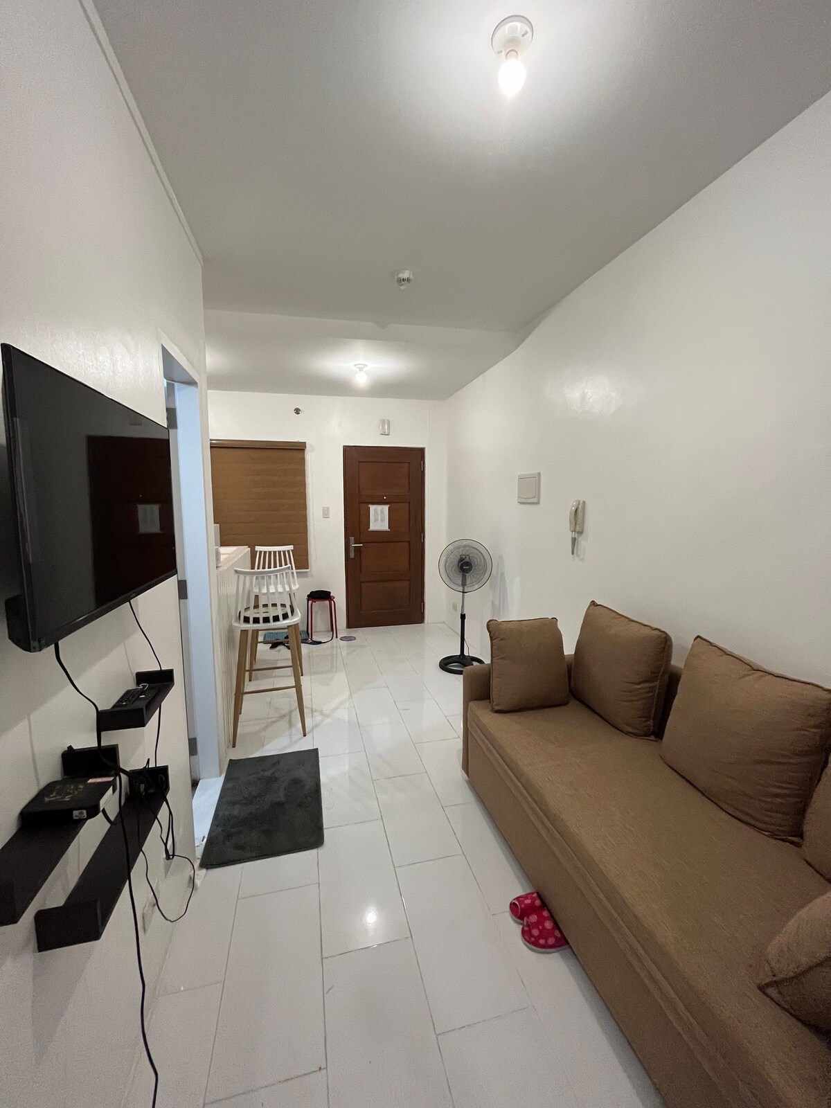 Cozy condo in pasig (1 month rent only)