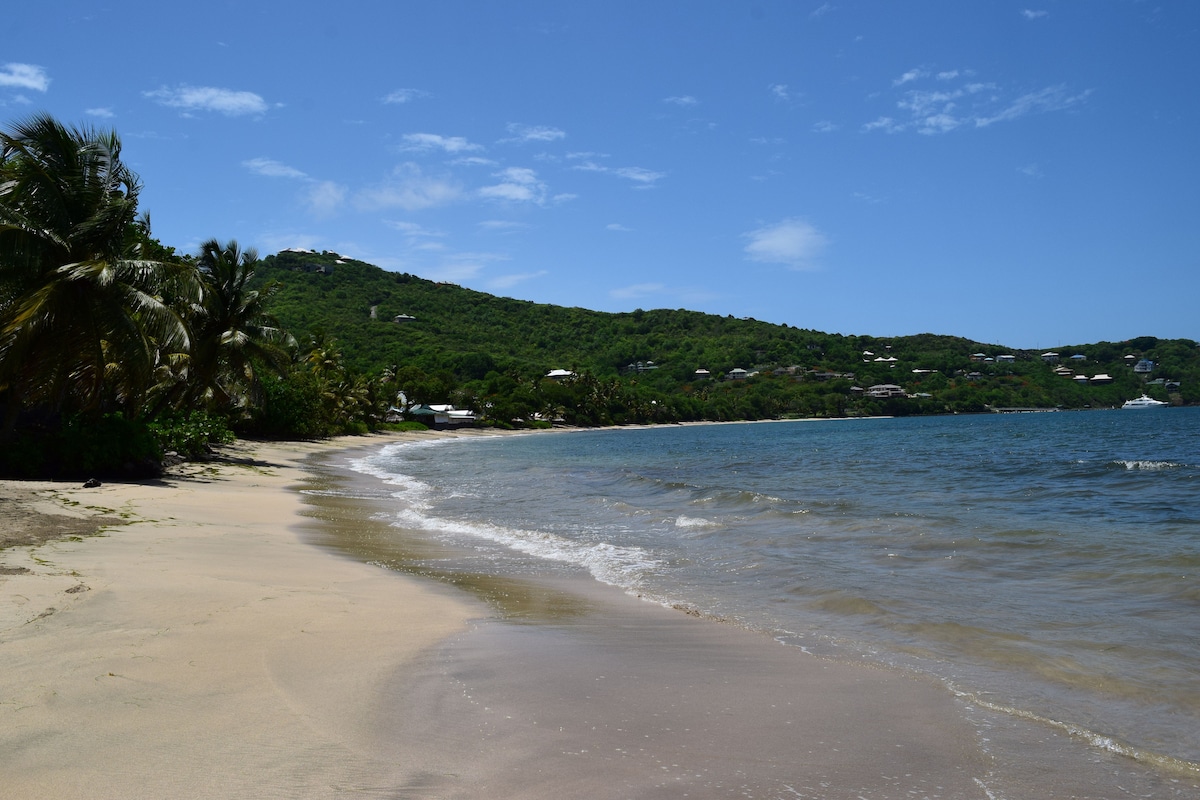 Magical Glamping Beach Oasis