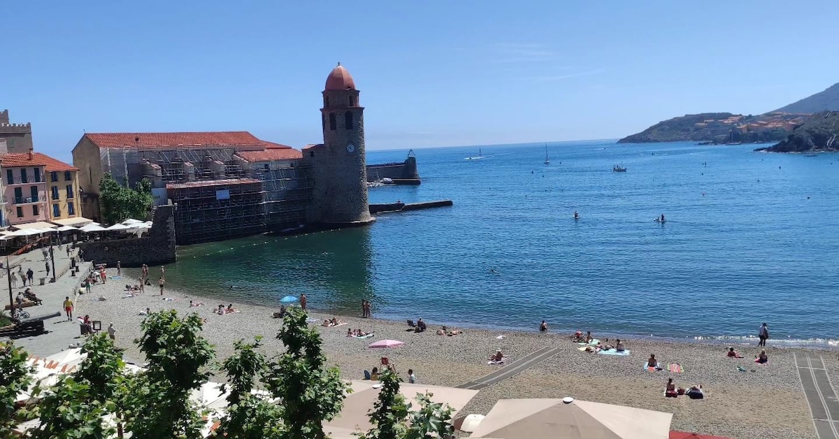 Collioure vue sur mer imprenable F2 sur la plage