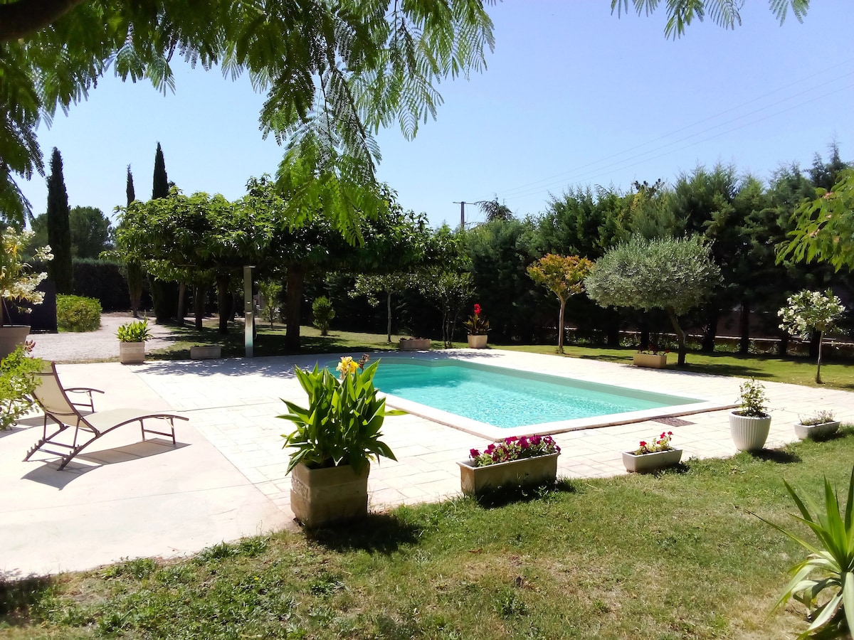 Appartement avec piscine partagée dans le Luberon