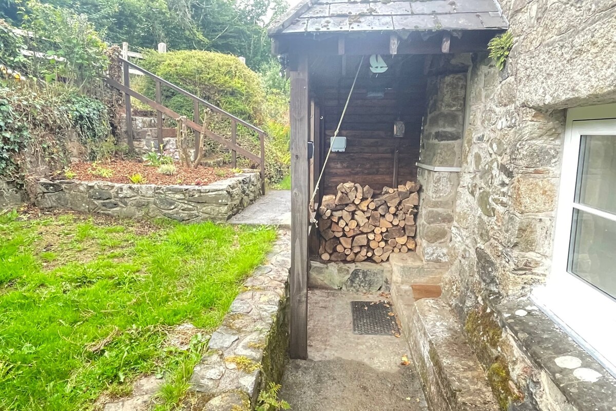 On The Doorstep of Dartmoor With a Log Burner
