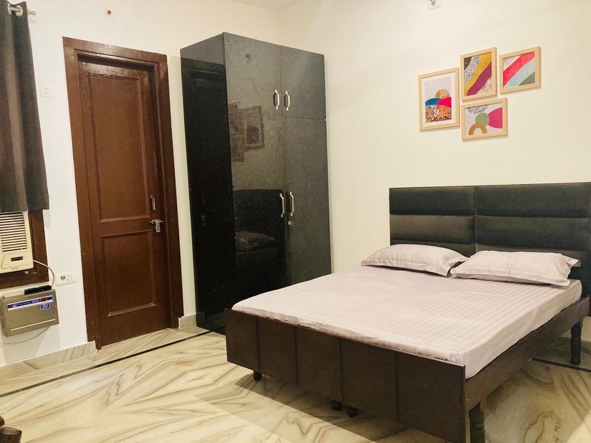 *Zoey’s Homestay* - Private 2BHK Apartment