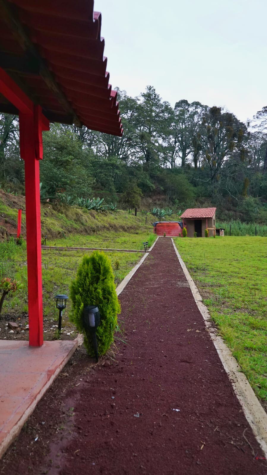 留下美好的回忆，山间小木屋。