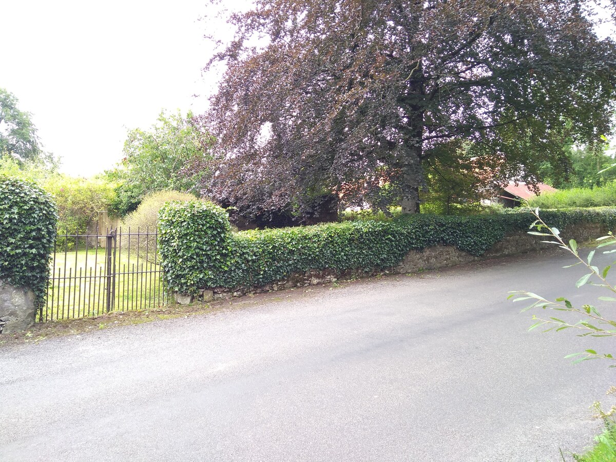 Mullinahinch - Farm house in Roslea, Co. Fermanagh