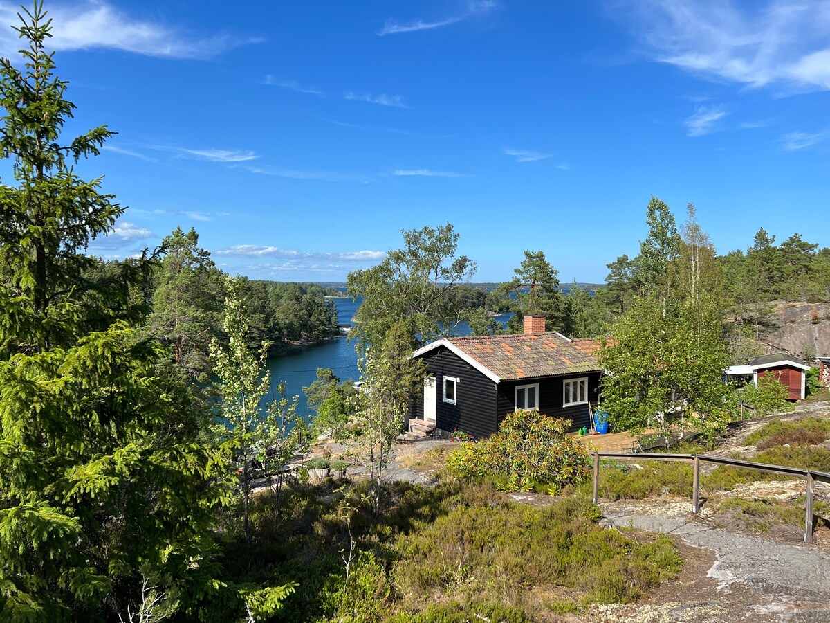 Dalarö的海滨别墅。