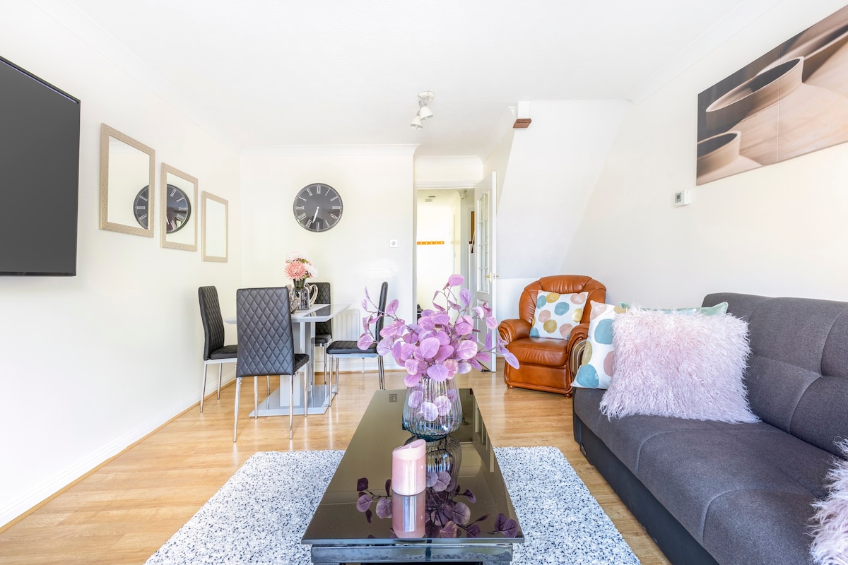 Cozy Family-Friendly House in Erith, London