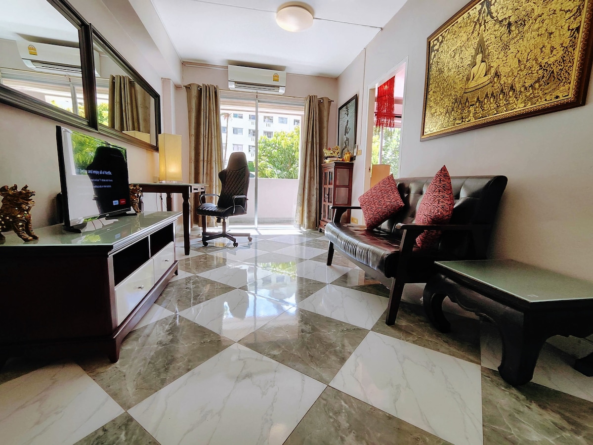 Southern Sun Sukhumvit 1BR