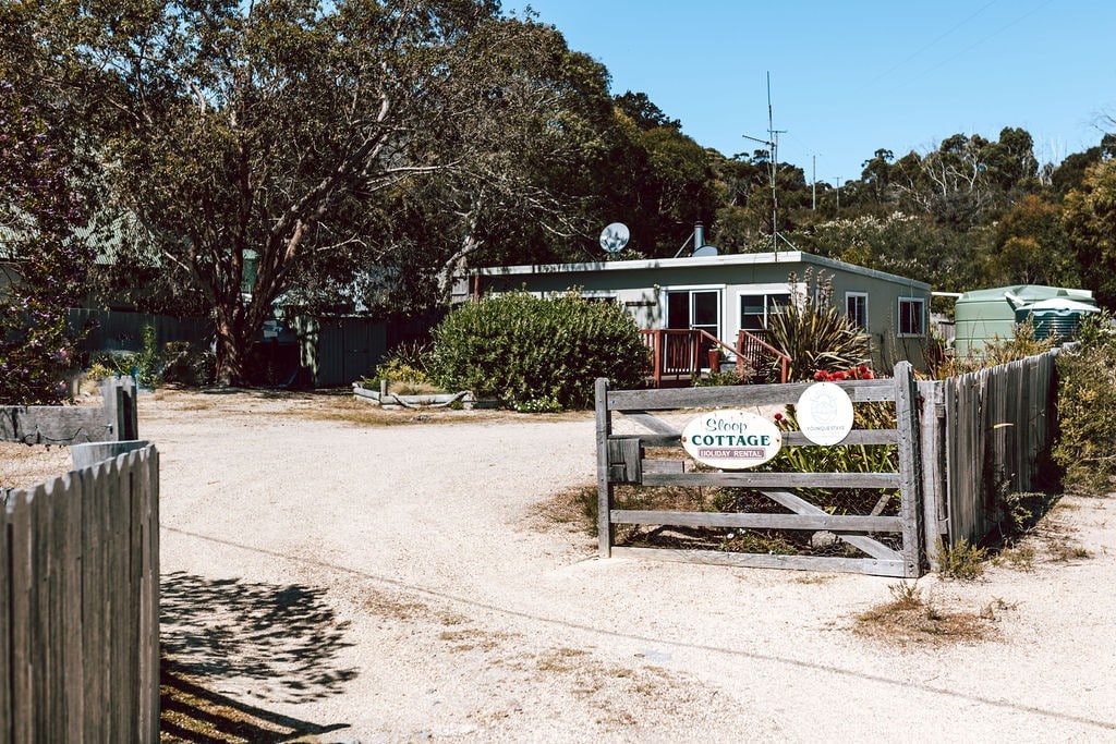 sloop cottage | beachfront | vibes