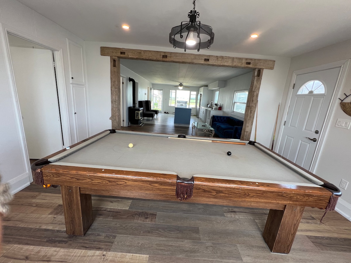 Lakeside Billiards Retreat