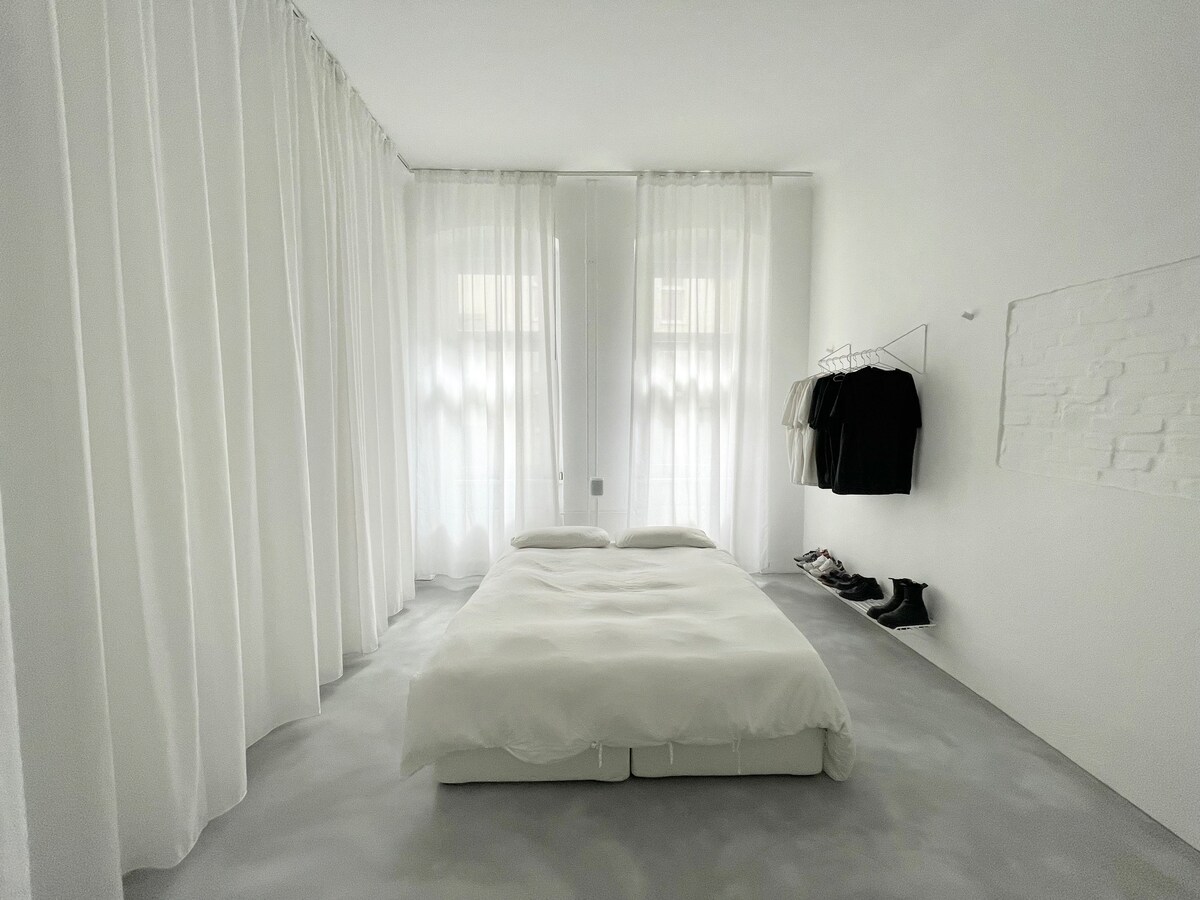 柏林腓特烈斯海因设计画廊公寓