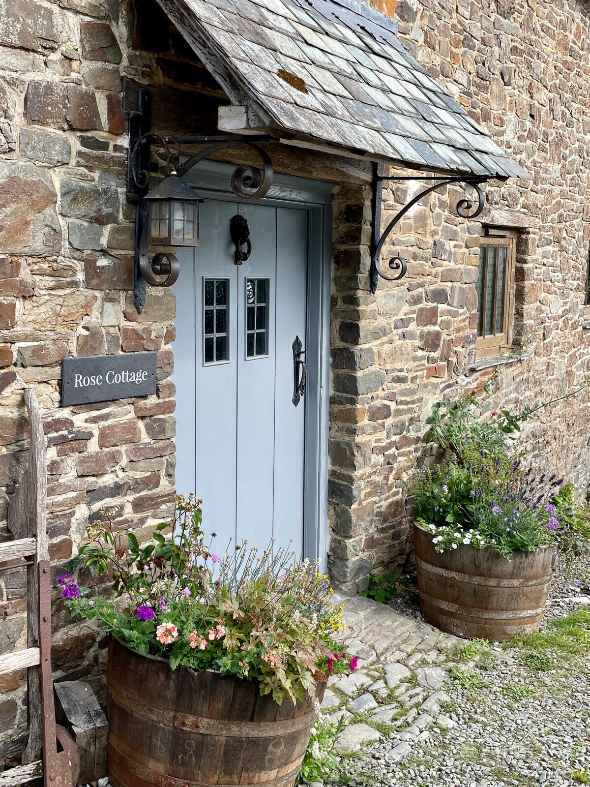 Idyllic Stone Cottage in North Devon