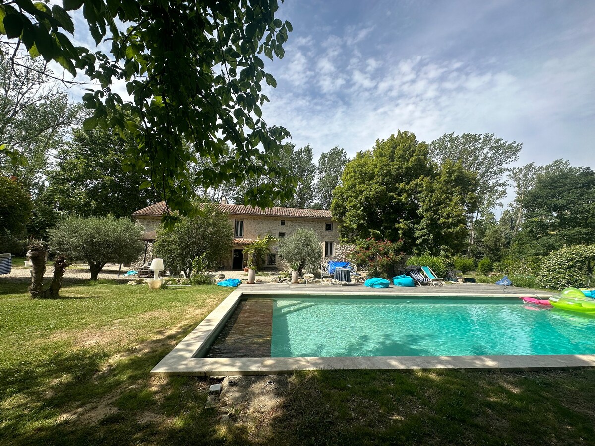 Typical provençal house 10 min away from Aix