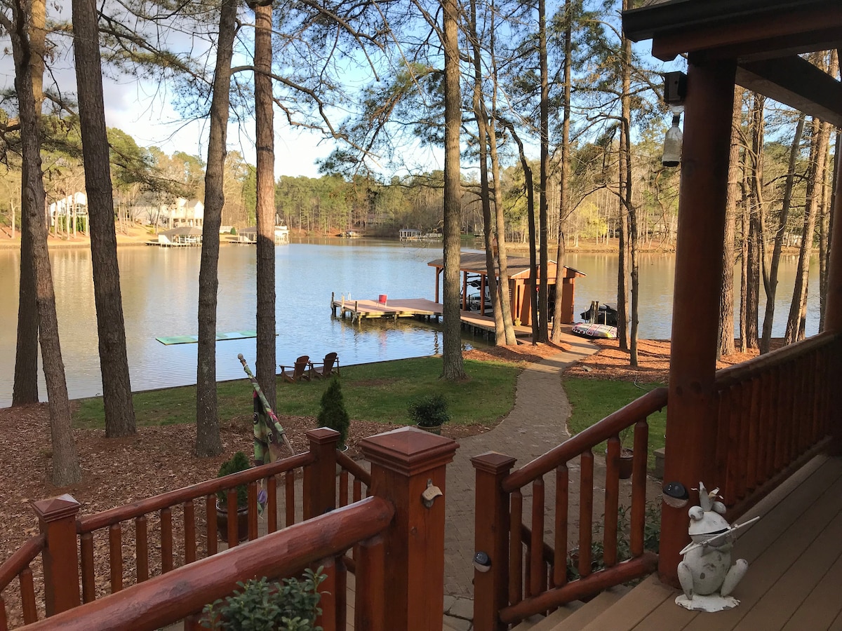 Lake Gaston Cottage, Waterfront w/ Huge Dock